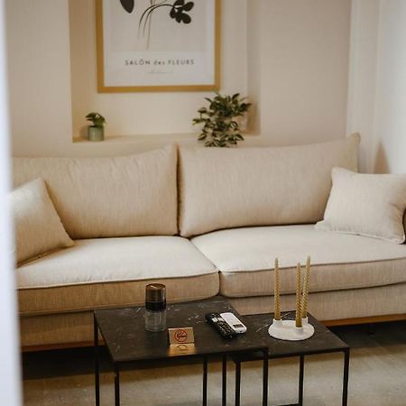 Lb Luxury Apartments Volos Bagian luar foto