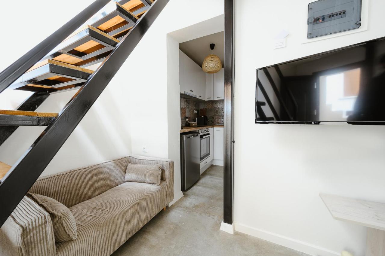 Lb Luxury Apartments Volos Bagian luar foto