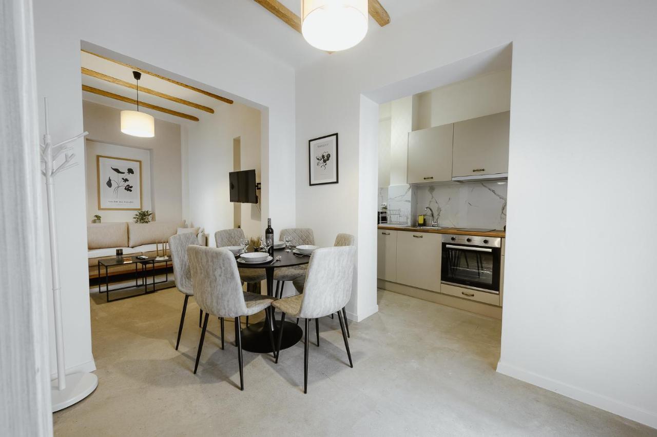 Lb Luxury Apartments Volos Bagian luar foto