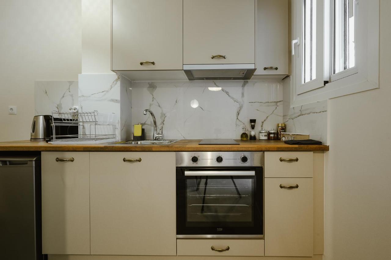 Lb Luxury Apartments Volos Bagian luar foto