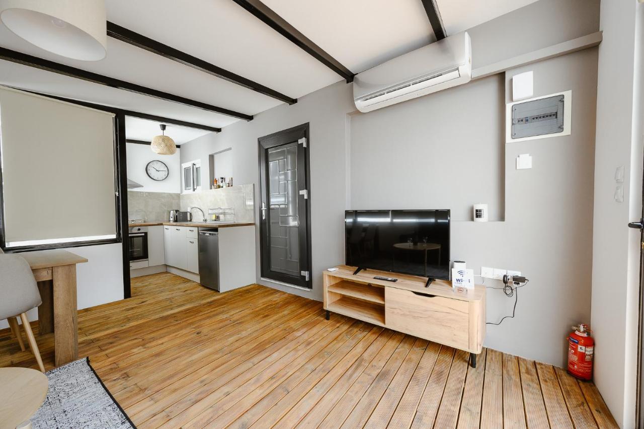 Lb Luxury Apartments Volos Bagian luar foto