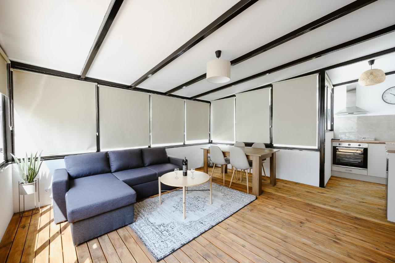 Lb Luxury Apartments Volos Bagian luar foto