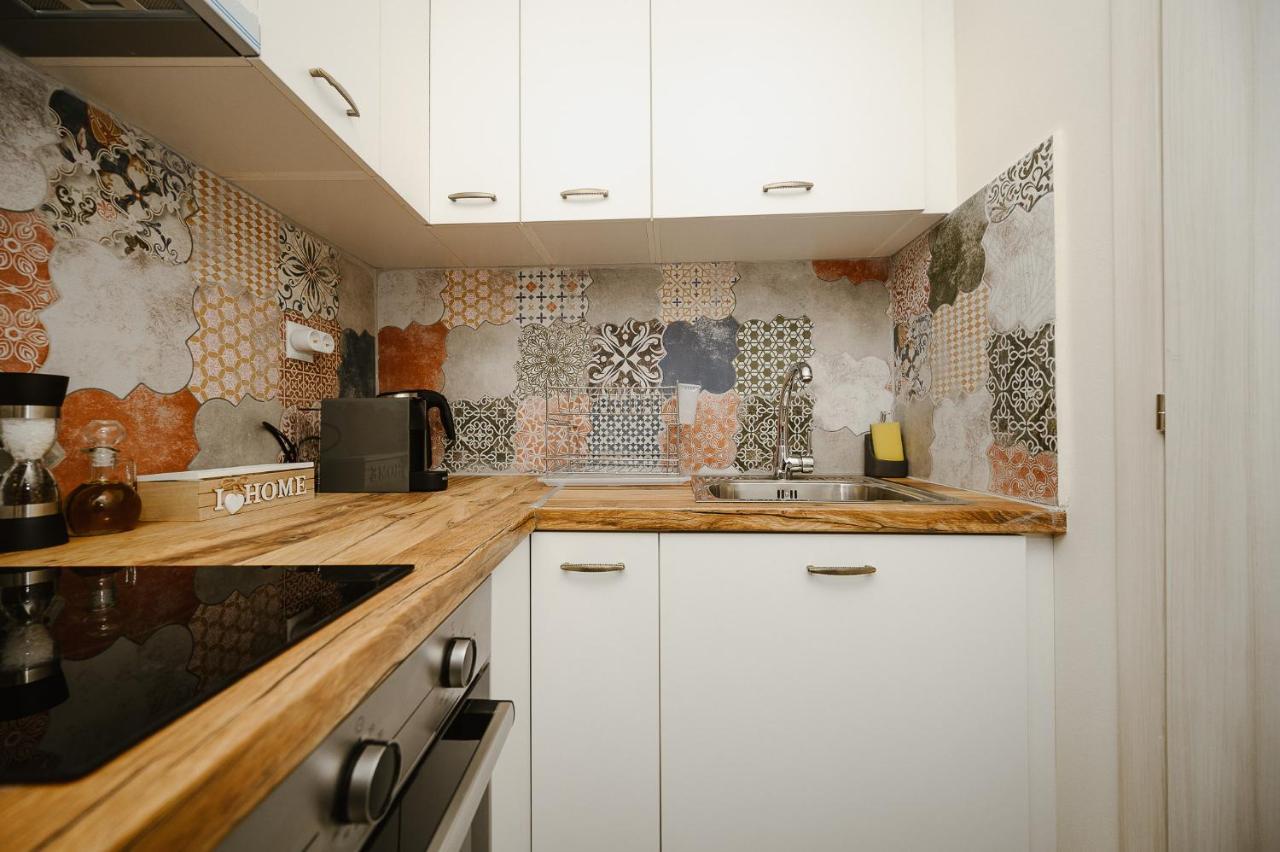 Lb Luxury Apartments Volos Bagian luar foto