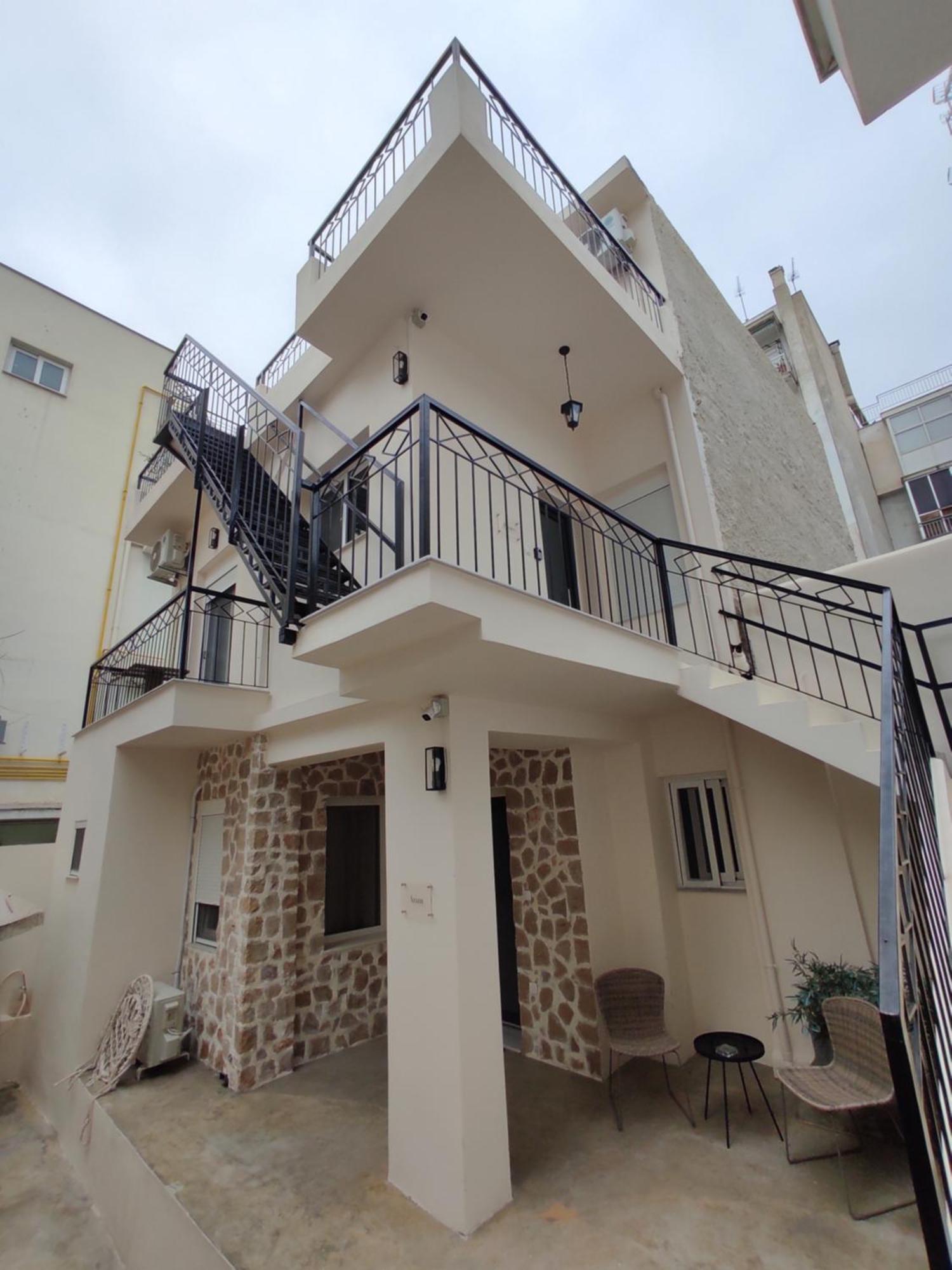 Lb Luxury Apartments Volos Bagian luar foto