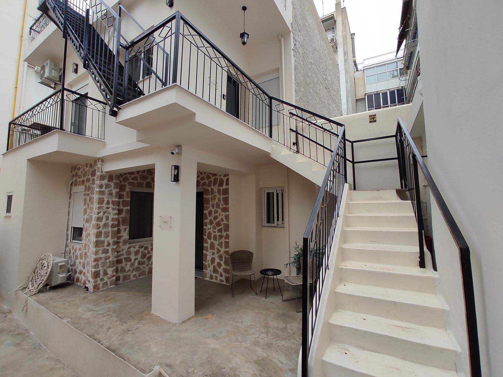 Lb Luxury Apartments Volos Bagian luar foto